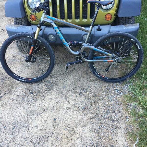 Pontiac Lake Mountain Bike Trail 1 tip