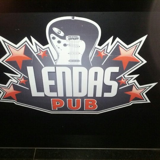 Das Foto wurde bei Lendas Pub von America am 10/18/2012 aufgenommen