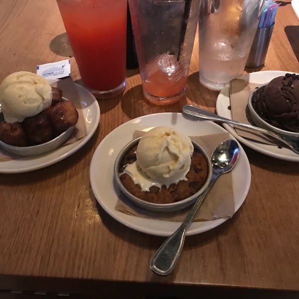 Photo taken at BJ&#39;s Restaurant &amp; Brewhouse by Vanessa H. on 7/27/2018