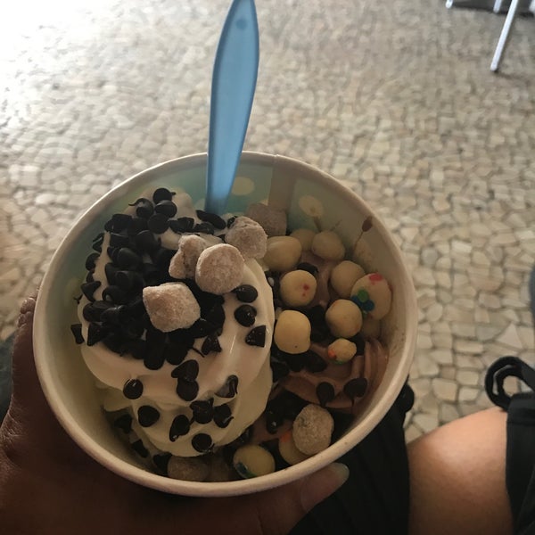 3/10/2017에 Vanessa H.님이 Fiji Yogurt에서 찍은 사진