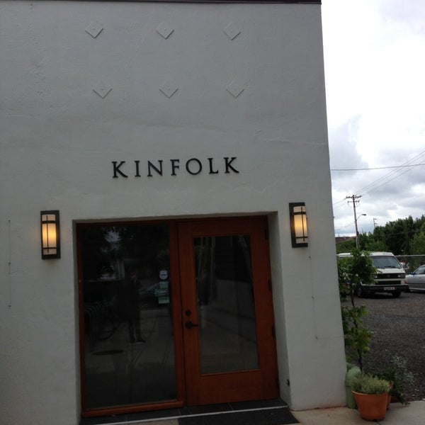 รูปภาพถ่ายที่ Kinfolk โดย Paul S. เมื่อ 5/21/2013
