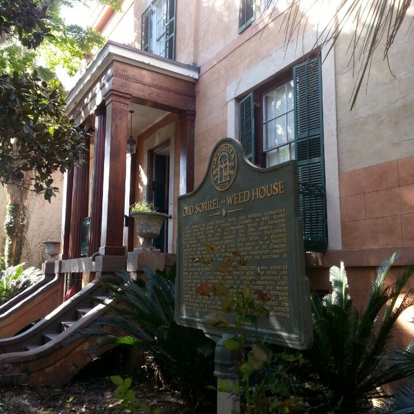 Photo prise au Sorrel Weed House - Haunted Ghost Tours in Savannah par WILFREDO &quot;WILO&quot; R. le4/6/2013