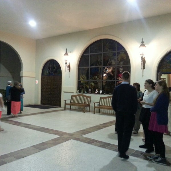 Queen Of Peace Catholic Church Church