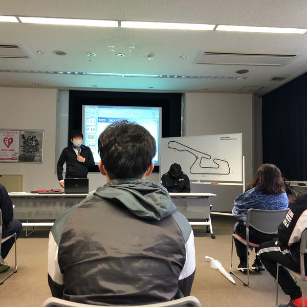 Photos At 岡山国際サーキット ブリーフィングルーム Photos At 岡山国際サーキット ブリーフィングルーム