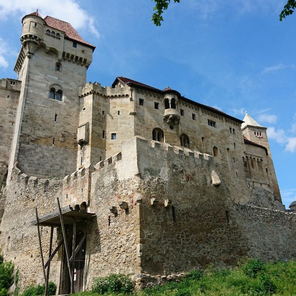 Das Foto wurde bei Burg Liechtenstein von Alejandra S. am 5/19/2019 aufgenommen