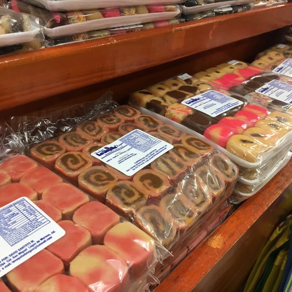 Azteca Candy Store
