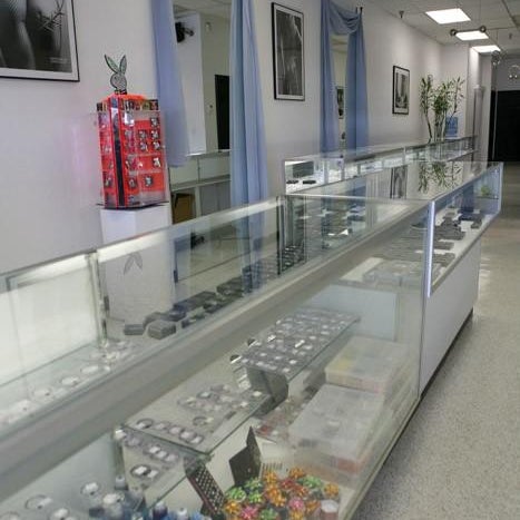 Milano's body piercing online