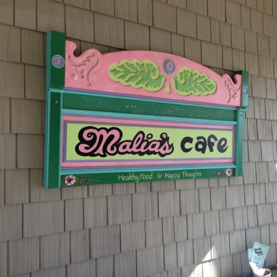 Foto tirada no(a) Malia&#39;s Cafe por Christopher H. em 9/30/2012