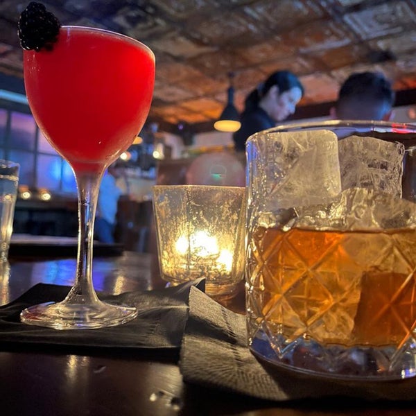 2nd Floor Bar & Essen Upper East Side 17 tips