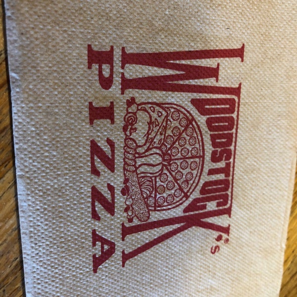 2/25/2018にBeau B.がWoodstock&#39;s Pizzaで撮った写真