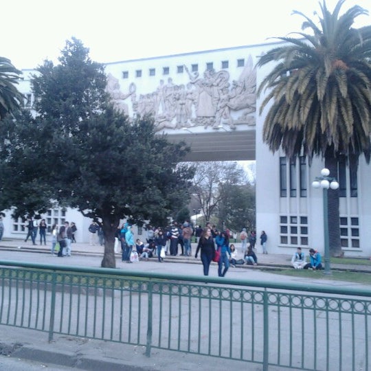 Foto tomada en Arco Universidad de Concepción  por J. Pablo F. el 9/14/2012