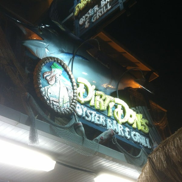7/31/2013에 Jayette B.님이 Dirty Don&#39;s Oyster Bar &amp; Grill에서 찍은 사진