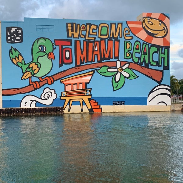 Fotos en To Miami Beach Sign Miami Beach, FL