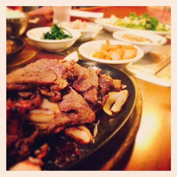 Photo prise au Seoul Garden Restaurant par Henry&#39;s Hungry Houston le9/26/2014