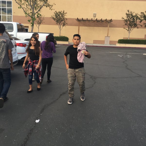 Photos at Regency Fontana 8 Fontana, CA