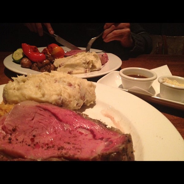 Снимок сделан в The Keg Steakhouse + Bar - Ottawa Market пользователем CJ L. 10/15/2012