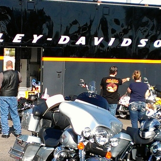 Photo taken at Chandler Harley-Davidson by Jeanne D. on 3/17/2013