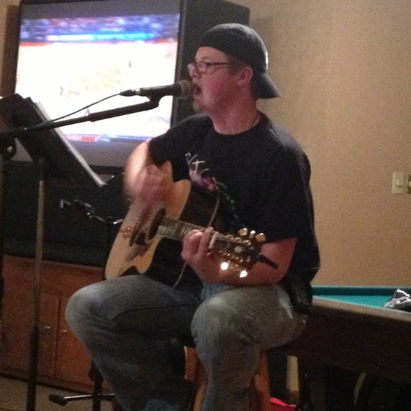 Waldo's Sports Bar and Grill 306 S Marion St