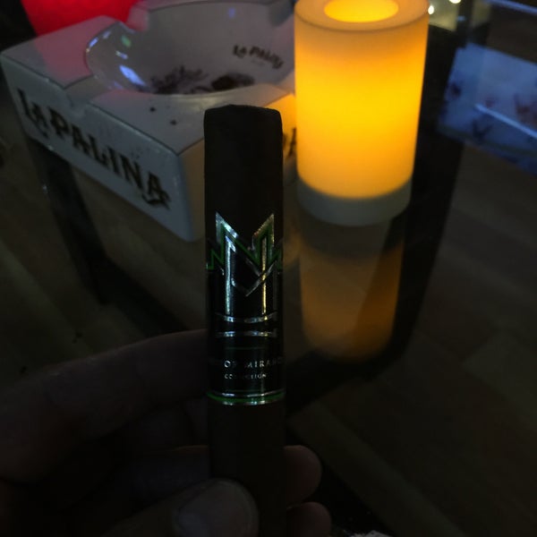 Stella art foundation москва. бар в гараже. гар бар сари нафси худ амири марди. футбол болельщики в баре. футбольные фанаты в баре.