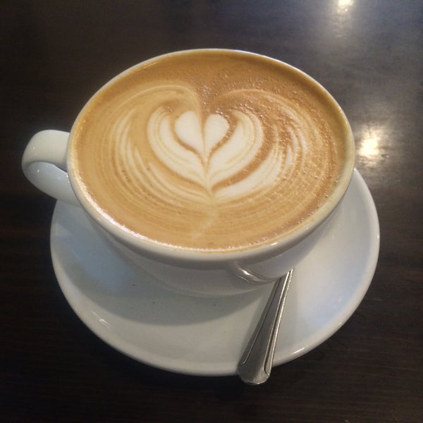 5/11/2015にEugene K.がR&amp;R Coffeeで撮った写真