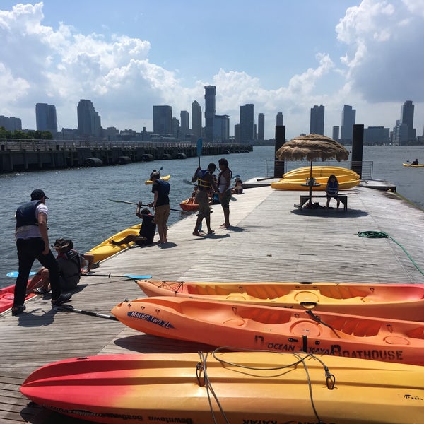 free kayak pier 26