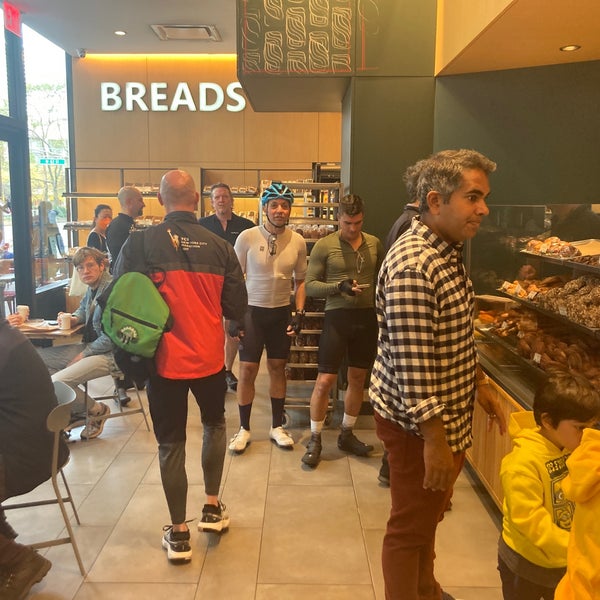 11/6/2022 tarihinde Eugene K.ziyaretçi tarafından Breads Bakery'de çekilen fotoğraf