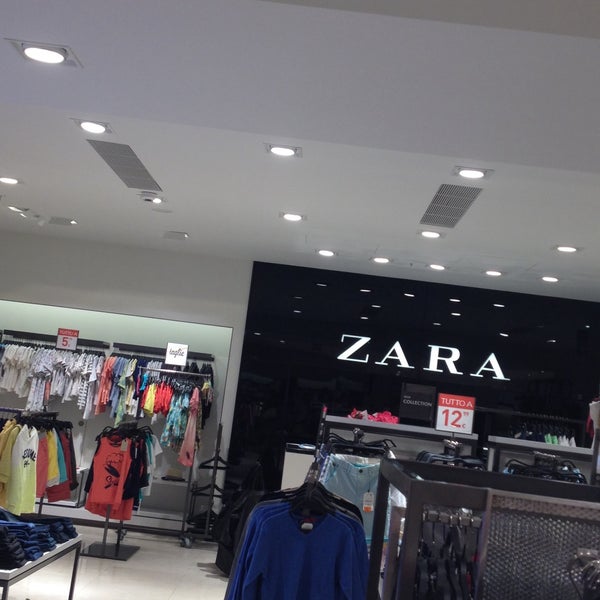 Zara - Clothing Store