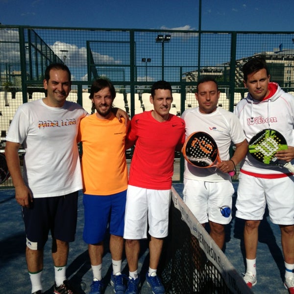 Blue Padel Rivas - C/ Profesores Fúster y Menéndez