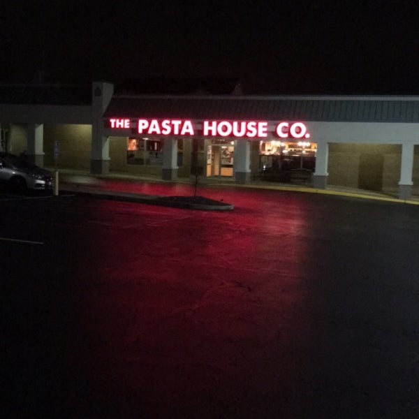 The Pasta House Co Italian Restaurant 700 N New Ballas Rd