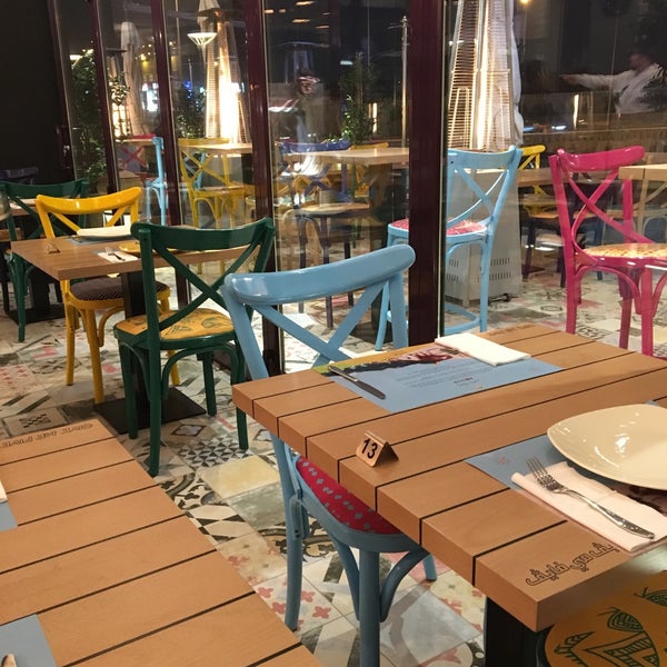 Photos At Give Me Five الملقا الرياض منطقة الرياض
