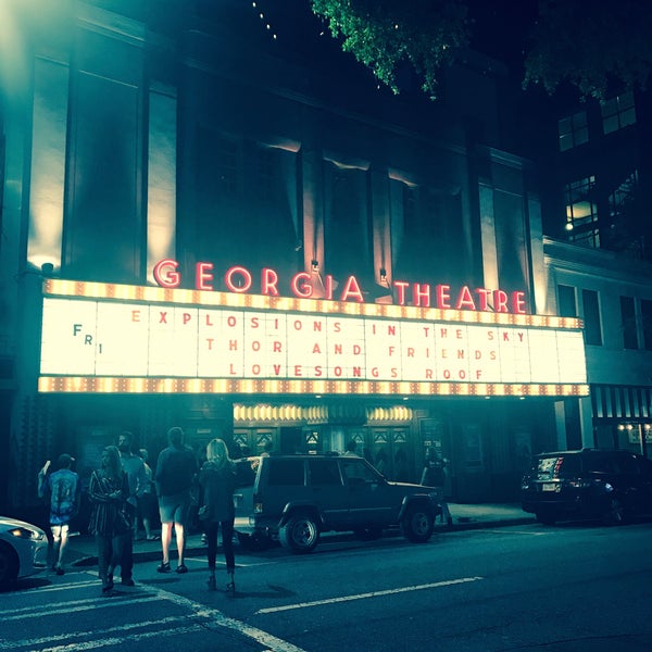 รูปภาพถ่ายที่ Georgia Theatre โดย Nate B. เมื่อ 4/15/2017