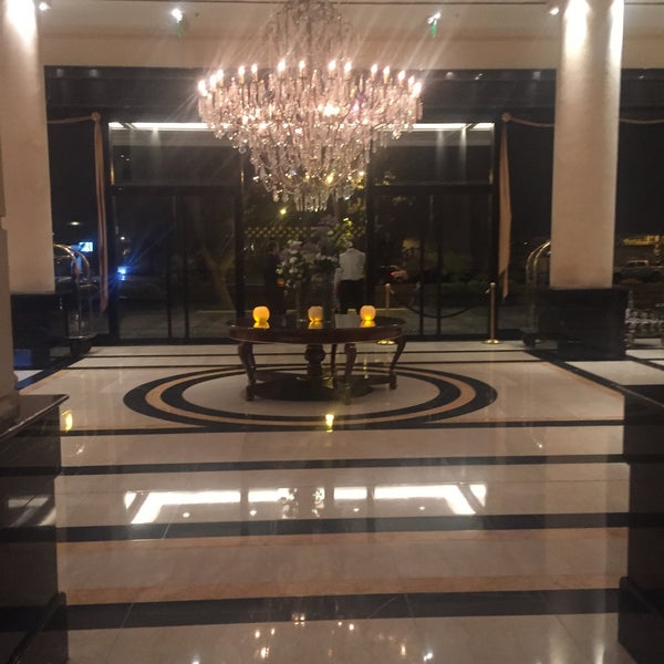 Foto diambil di Diplomatic Hotel oleh Anna N. pada 1/3/2016