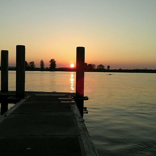Photos at Port of Everett 10th Street Boat Launch Boat Launch in