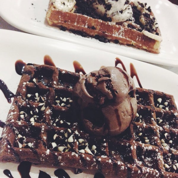 Photo taken at Wafflelicious by Angelina L. on 2/22/2014