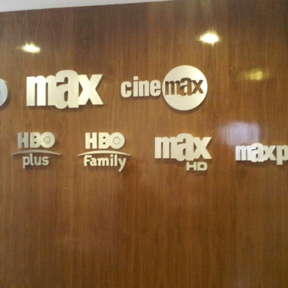 HBO Latin America Group Lomas de Chapultepec 4 Monte Pelvoux 120
