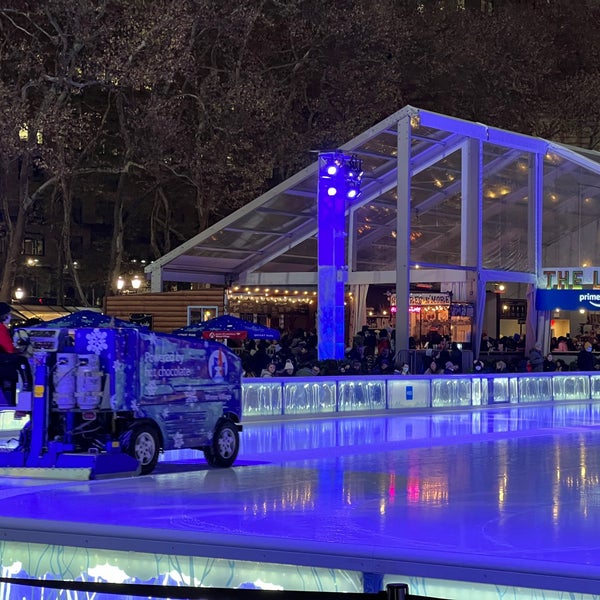 Photo taken at Bank of America Winter Village at Bryant Park by Jacob V. on 12/5/2021