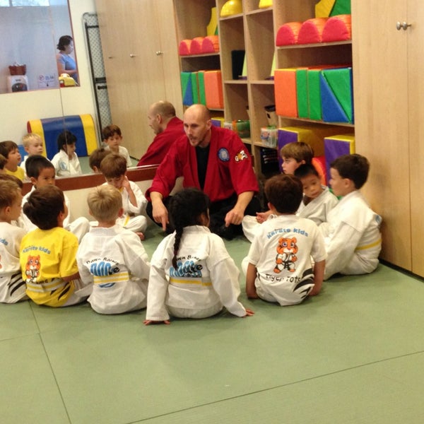 Photos At Dawn Barnes Karate Kids Tree Section 3113 N