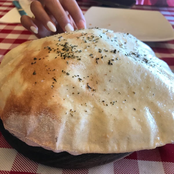 7/26/2017 tarihinde Hayaween B.ziyaretçi tarafından Rino&#39;s Ristorante &amp; Paninoteca'de çekilen fotoğraf