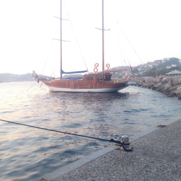 Foto scattata a Yalı Kıyı Balık Restaurant da Burak il 7/24/2015