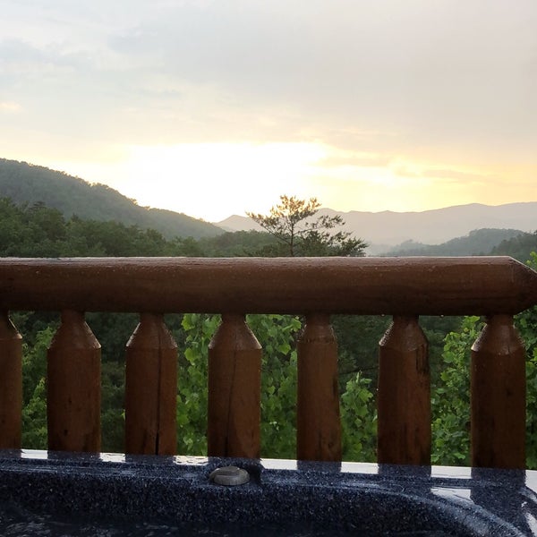Photos At Smoky Mountain Romance Rental Cabin By American Patriot