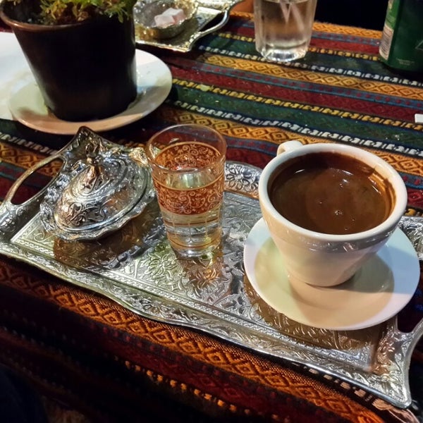 Снимок сделан в Anatolia Restaurant İzmir Cafe Restaurant пользователем Baha O. 8/1/2014