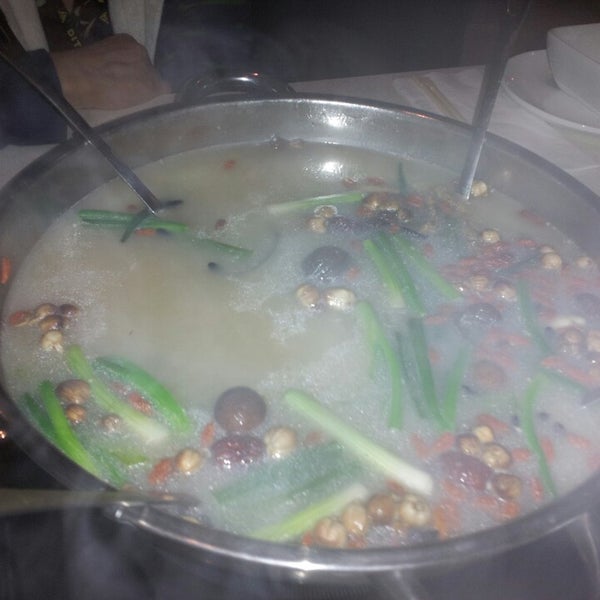 Photo taken at Happy Lamb Hot Pot, Houston Bellaire 快乐小羊 by Michael P. on 3/26/2013