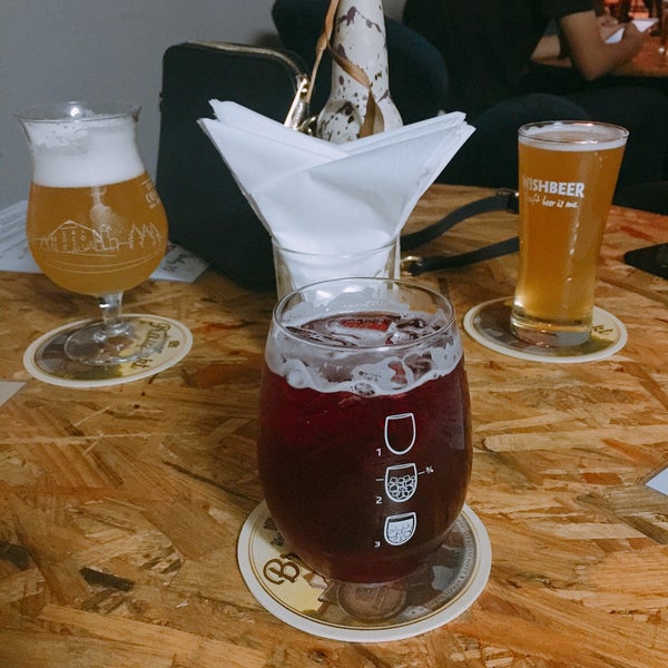 Photo taken at Wishbeer by Mini P. on 7/7/2018