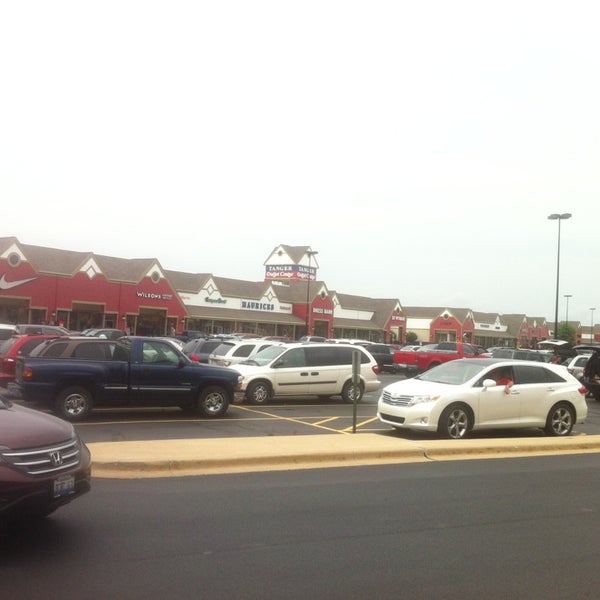 Photo taken at Tuscola Factory Outlets by Irlor on 7/6/2013