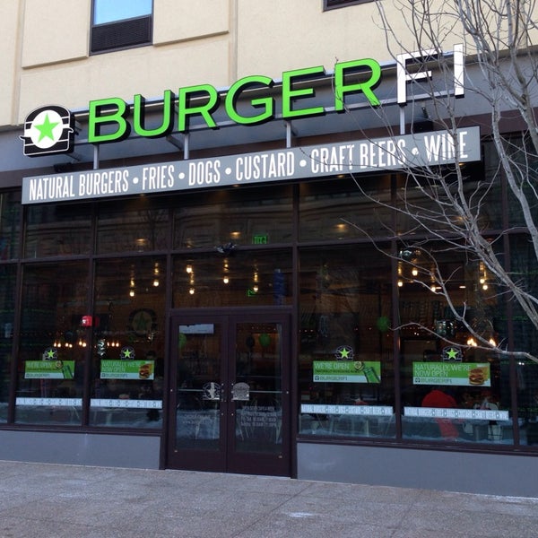 Photo taken at BurgerFi by Saleh A. on 2/11/2014
