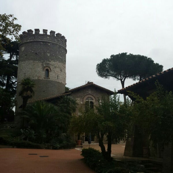 Villa Lazzaroni Tor di Quinto 1 consiglio da 42 visitatori Villa Lazzaroni Tor di Quinto 1 consiglio da 42 visitatori