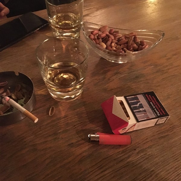 12/12/2018 tarihinde Sercan K.ziyaretçi tarafından Kafka Bar'de çekilen fotoğraf