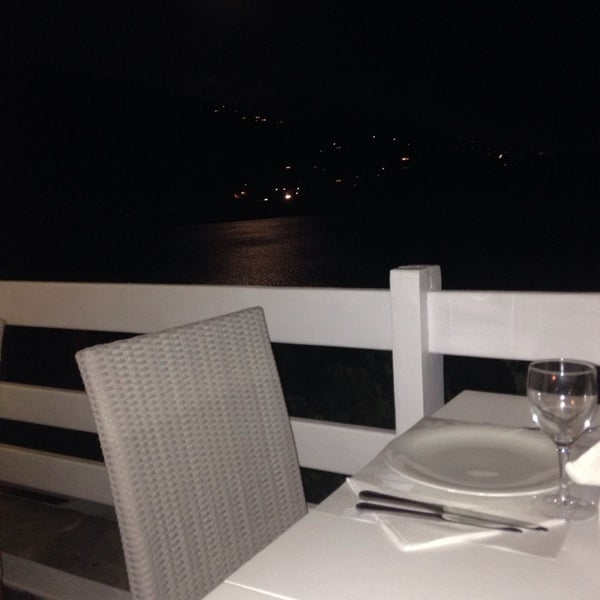 Снимок сделан в Cyclades Restaurant пользователем George G. 8/10/2014