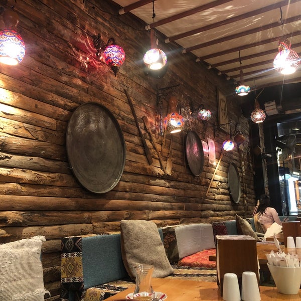 Photo taken at Palatium cafe and restaurant by ⚓️ Cihan on 4/2/2022