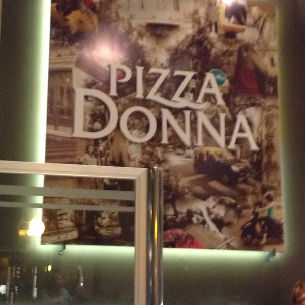 3/21/2013에 Edu D.님이 Pizza Donna에서 찍은 사진
